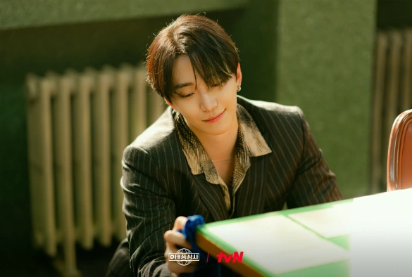 Кадр из дорамы Босс компании «Тайфун»