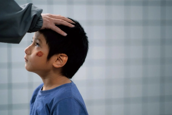 Кадр из дорамы Выход 8