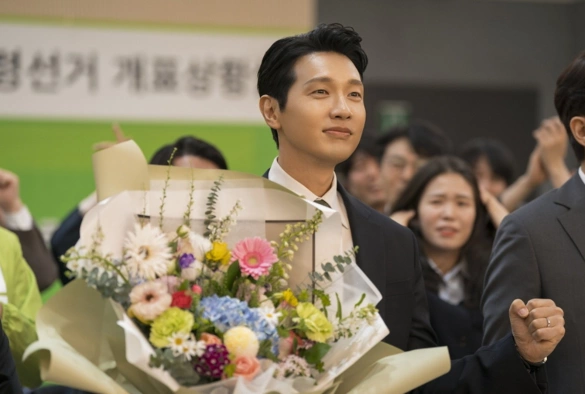 Кадр из дорамы Первая леди