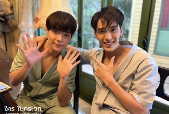 Кадр из дорамы Мистика в зеркале