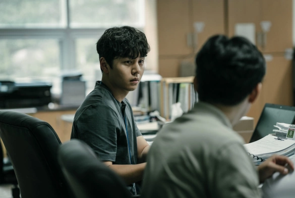 Кадр из дорамы Телефонные мошенники