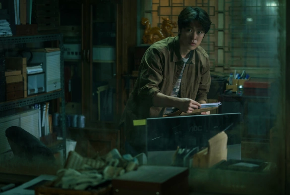 Кадр из дорамы Телефонные мошенники