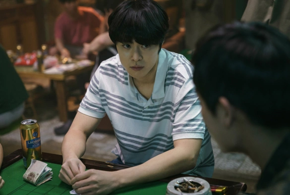 Кадр из дорамы Телефонные мошенники