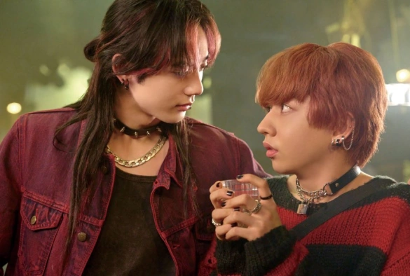 Кадр из дорамы Панковский треугольник