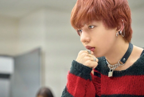 Кадр из дорамы Панковский треугольник