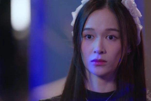 Кадр из дорамы Опасная королева