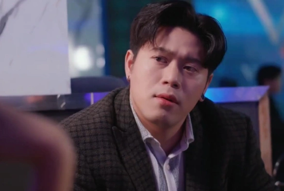 Кадр из дорамы Опасная королева