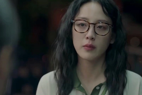 Кадр из дорамы Я убью тебя