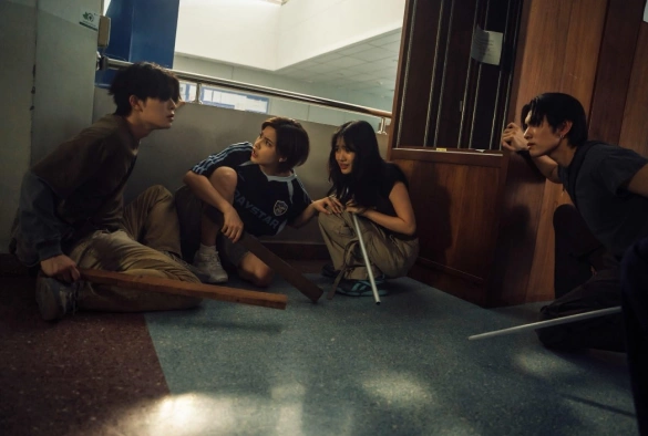 Кадр из дорамы Зомвивор