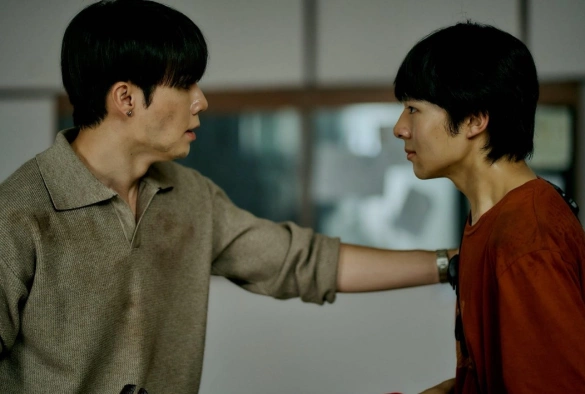 Кадр из дорамы Зомвивор