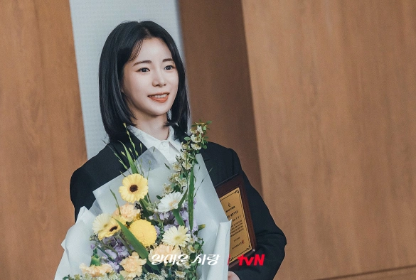 Кадр из дорамы Неприятно познакомиться