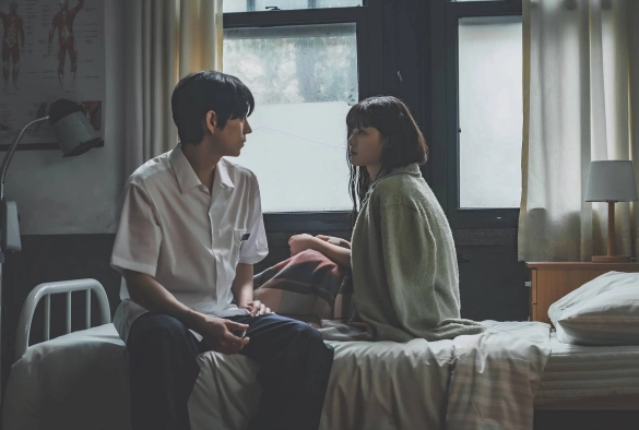 Кадр из дорамы Дорогой Икс