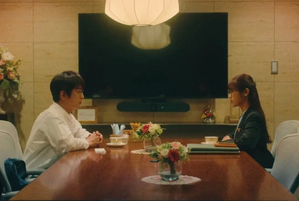 Кадр из дорамы Наш дом