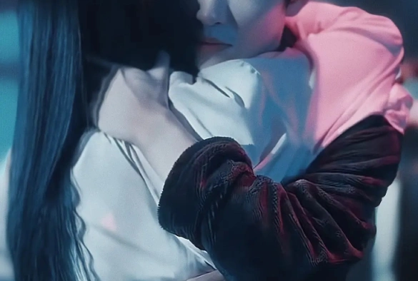 Кадр из дорамы Разрывая ночь