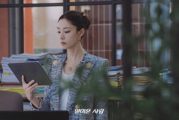 Кадр из дорамы Неприятно познакомиться