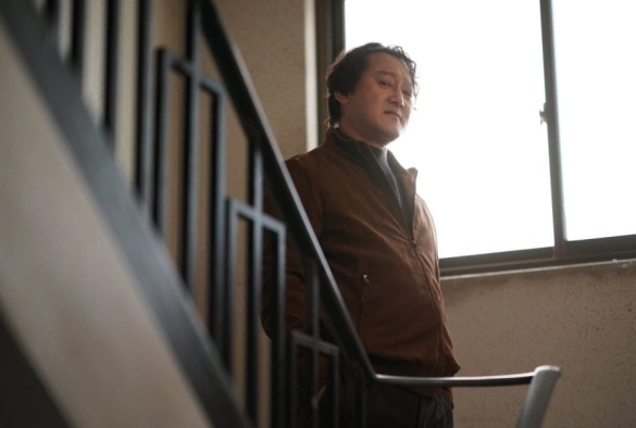 Кадр из дорамы Бетонный рынок