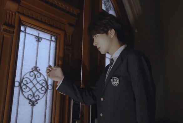 Кадр из дорамы Пленник Гу