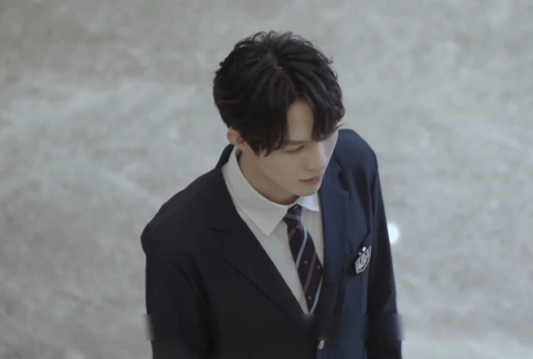 Кадр из дорамы Пленник Гу