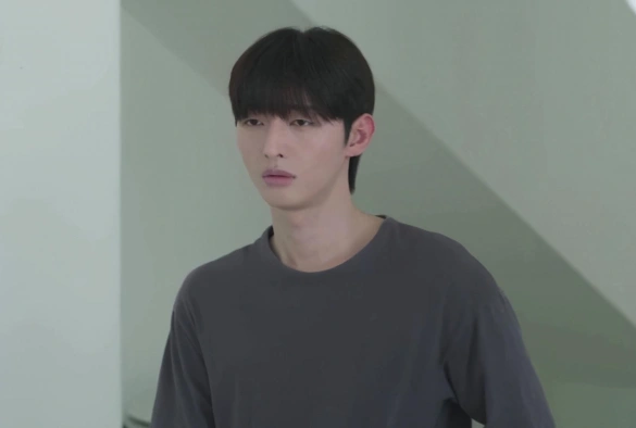 Кадр из дорамы Грозовые тучи, проливные дожди