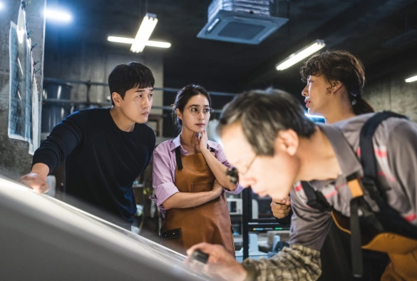 Кадр из дорамы Злодеи