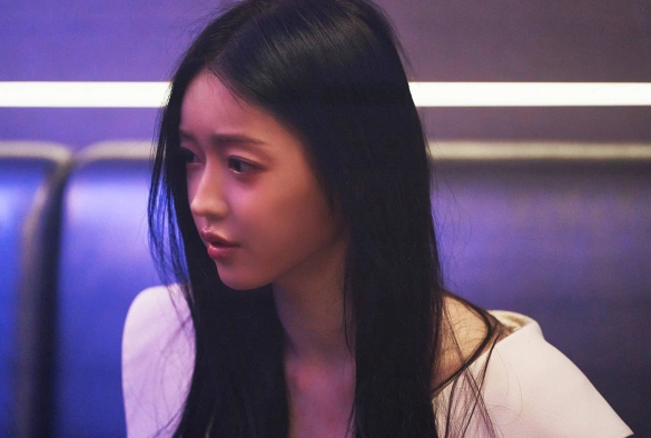 Кадр из дорамы Проект Y