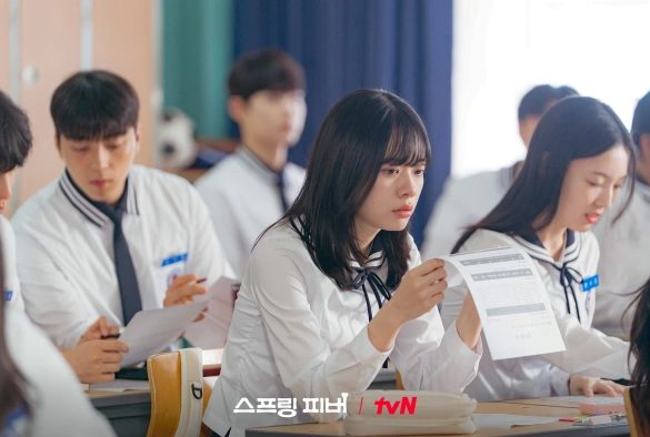 Кадр из дорамы Весенняя лихорадка