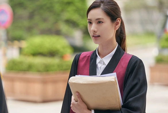 Кадр из дорамы Справедливость