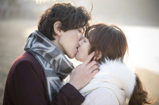 Кадр из дорамы Хочу романтики 3 сезон