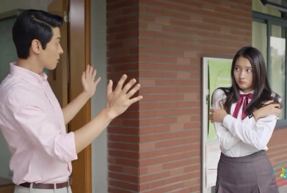 Кадр из дорамы Привет, мистер Совершенство