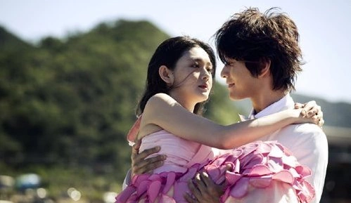 Кадр из дорамы Лето мыльных пузырей