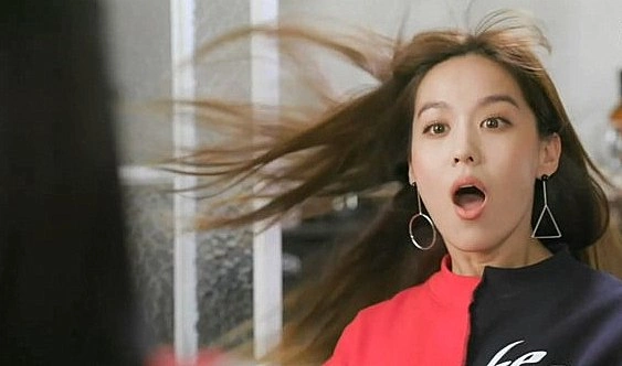 Кадр из дорамы Айдол на полставки