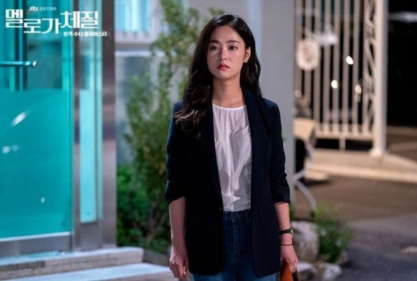 Кадр из дорамы Природа Мело