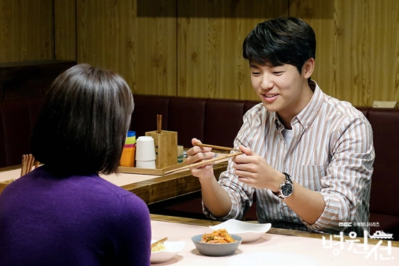 Кадр из дорамы Плавучий госпиталь