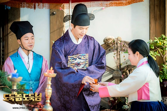 Кадр из дорамы Плохой вор, хороший вор