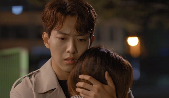 Кадр из дорамы Тоскующее сердце