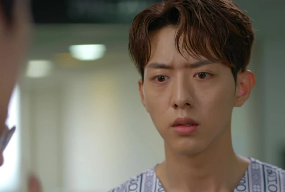 Кадр из дорамы Тоскующее сердце