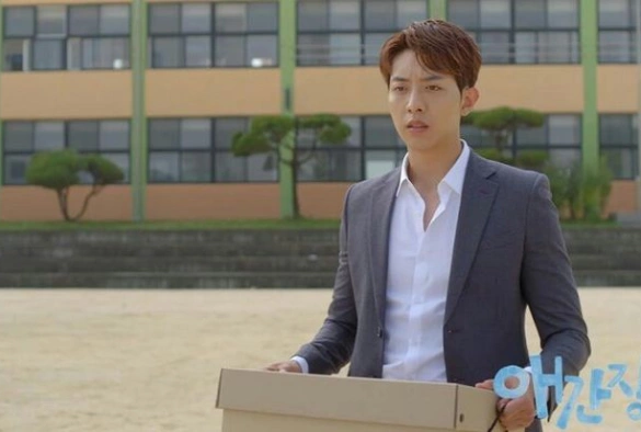 Кадр из дорамы Тоскующее сердце