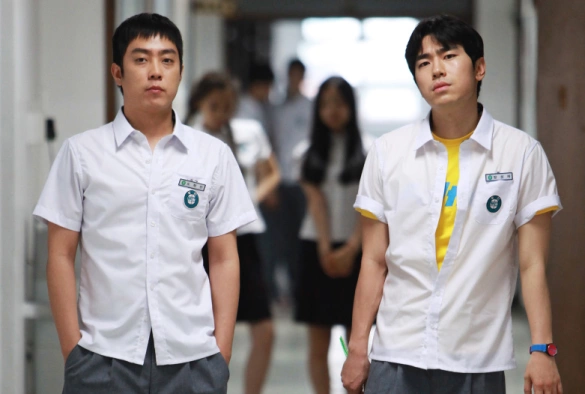 Кадр из дорамы Ответ в 1997