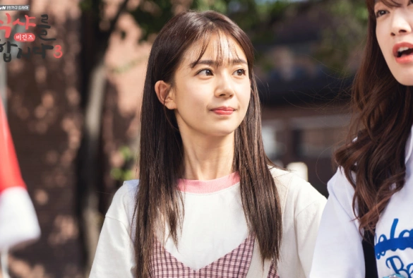 Кадр из дорамы Кушать подано 3 сезон