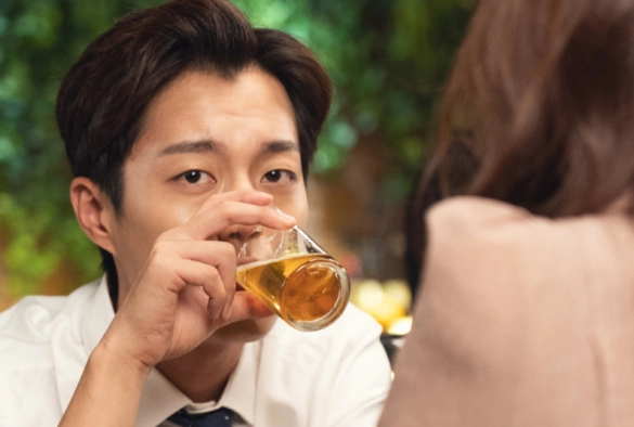 Кадр из дорамы Кушать подано 3 сезон