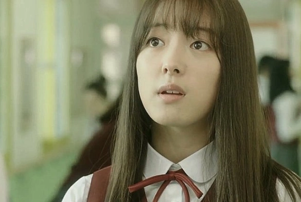 Кадр из дорамы Переходный возраст