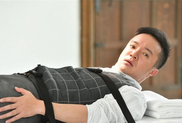 Кадр из дорамы В руке