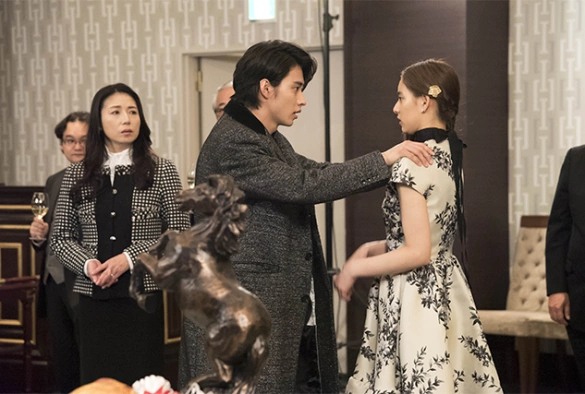 Кадр из дорамы Поцелуй, который убивает