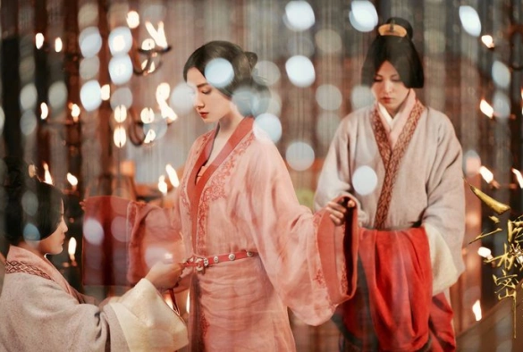 Кадр из дорамы Тайны Троецарствия