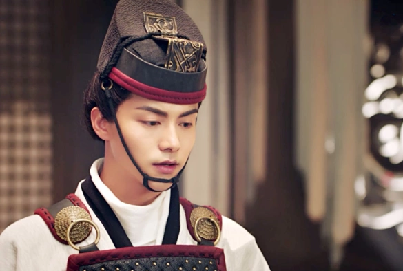 Кадр из дорамы Тайны Троецарствия