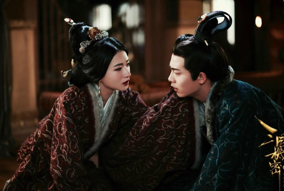 Кадр из дорамы Тайны Троецарствия