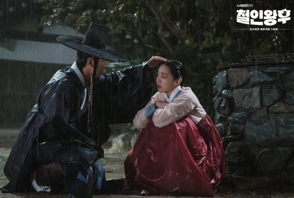 Кадр из дорамы Королева Чорин