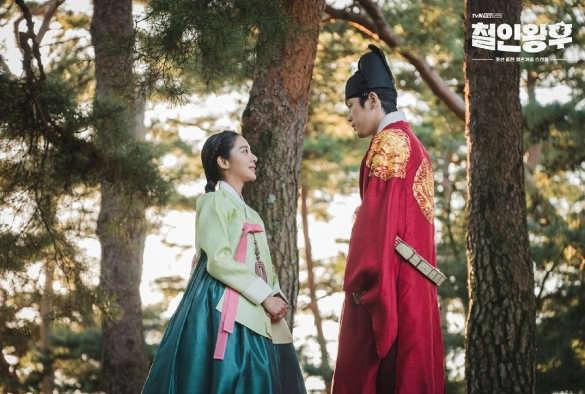 Кадр из дорамы Королева Чорин