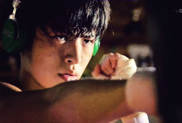 Кадр из дорамы Не сахарные