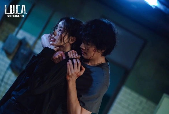 Кадр из дорамы Л.У.К.А.: Начало